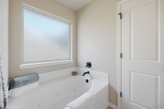6913 N 128th Court, Owasso, OK 74055