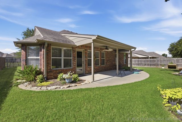 6913 N 128th Court, Owasso, OK 74055
