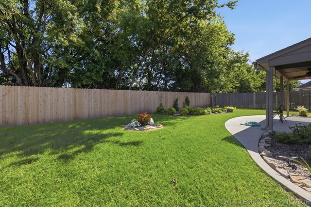 6913 N 128th Court, Owasso, OK 74055