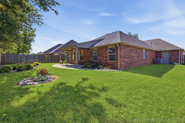 6913 N 128th Court, Owasso, OK 74055