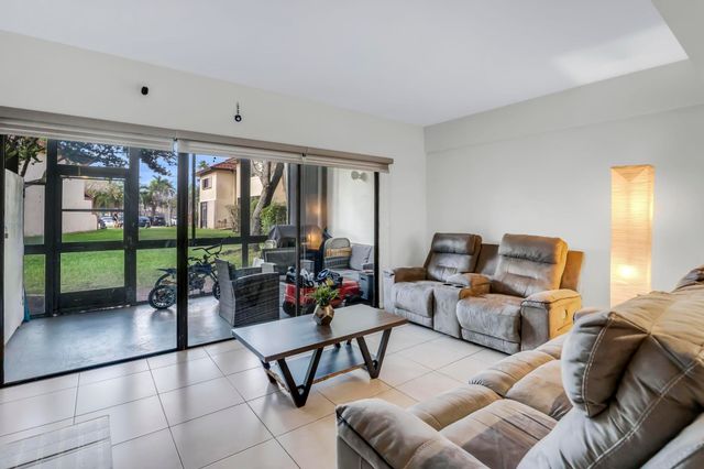 8858 NW 48th Street 8858, Sunrise, FL 33351