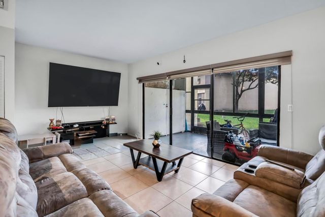 8858 NW 48th Street 8858, Sunrise, FL 33351