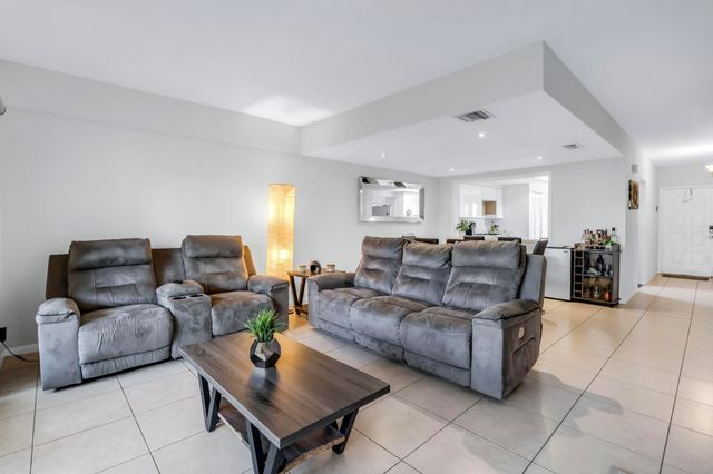 8858 NW 48th Street 8858, Sunrise, FL 33351