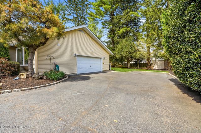 65 Alexander Drive, Red Bank, NJ 07701