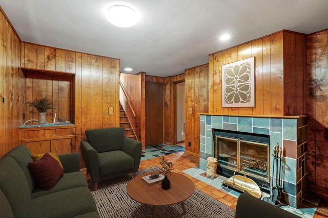 114 Carpenter COURT, Mukwonago, WI 53149