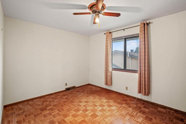 114 Carpenter COURT, Mukwonago, WI 53149