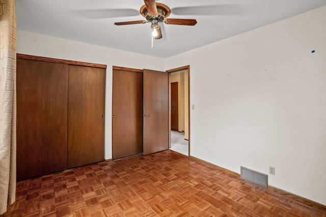 114 Carpenter COURT, Mukwonago, WI 53149