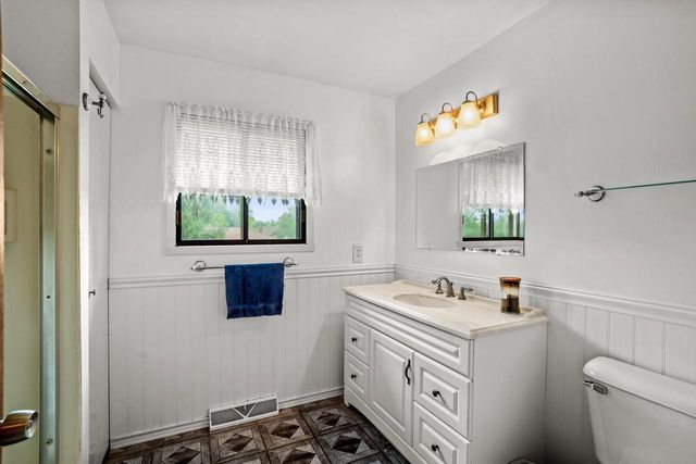 114 Carpenter COURT, Mukwonago, WI 53149