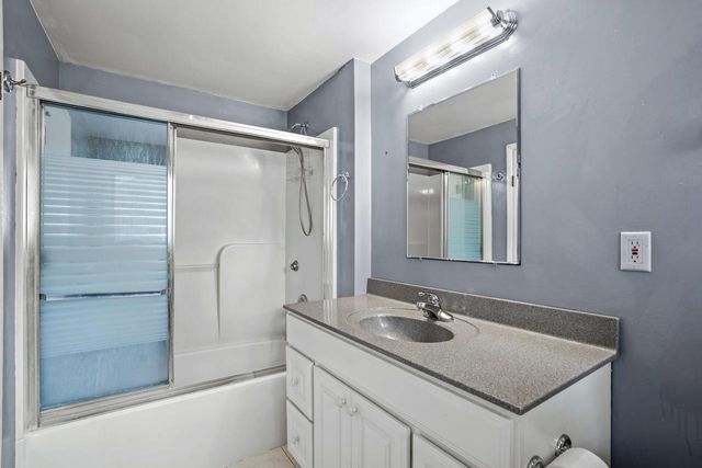 114 Carpenter COURT, Mukwonago, WI 53149