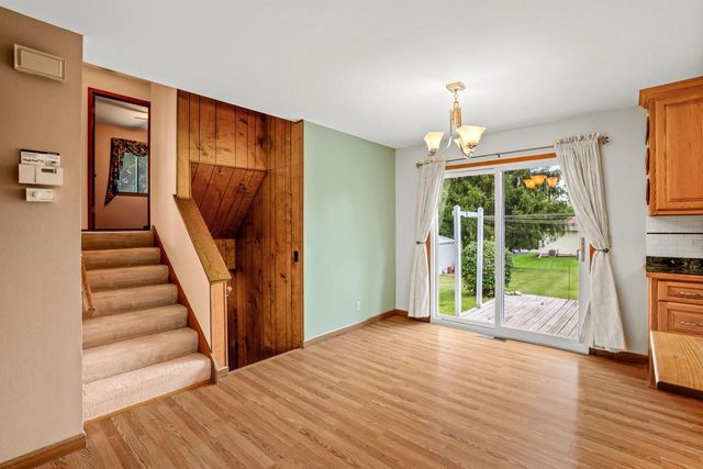 114 Carpenter COURT, Mukwonago, WI 53149