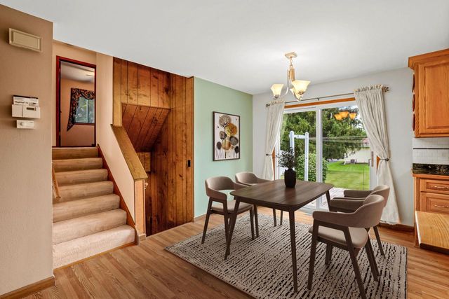 114 Carpenter COURT, Mukwonago, WI 53149