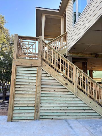 506 Pine Road, Kemah, TX 77565