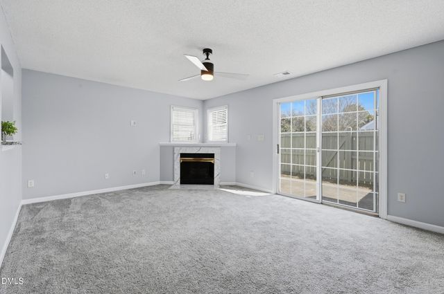 302 Center Heights Court, Apex, NC 27502