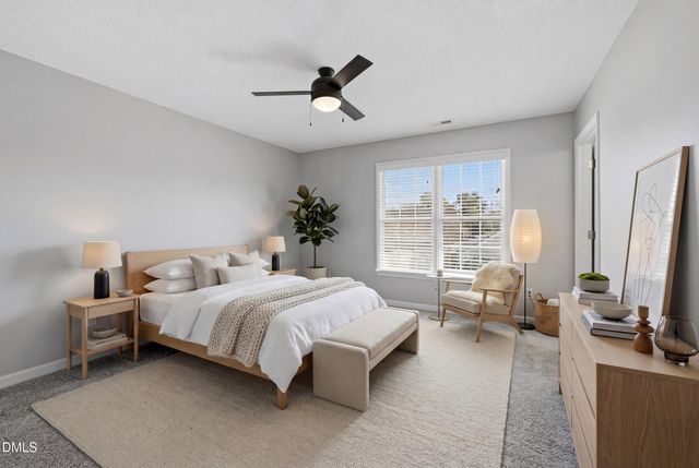 302 Center Heights Court, Apex, NC 27502