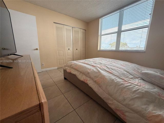 7620 NW 18th Street 403, Margate, FL 33063