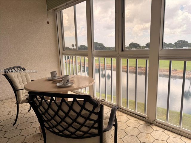 7620 NW 18th Street 403, Margate, FL 33063