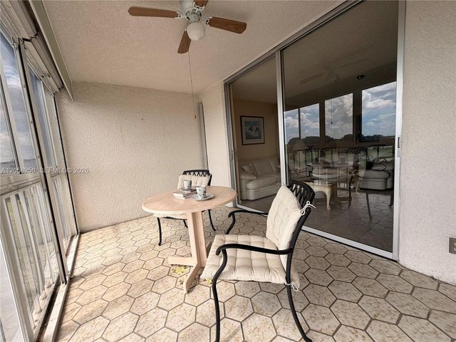 7620 NW 18th Street 403, Margate, FL 33063