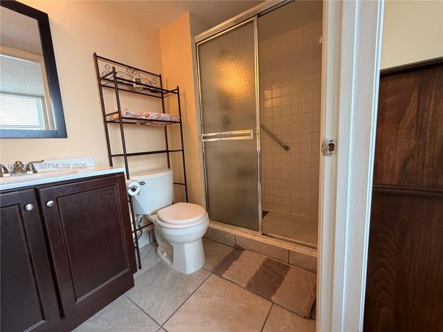 7620 NW 18th Street 403, Margate, FL 33063