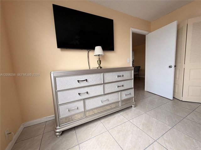 7620 NW 18th Street 403, Margate, FL 33063