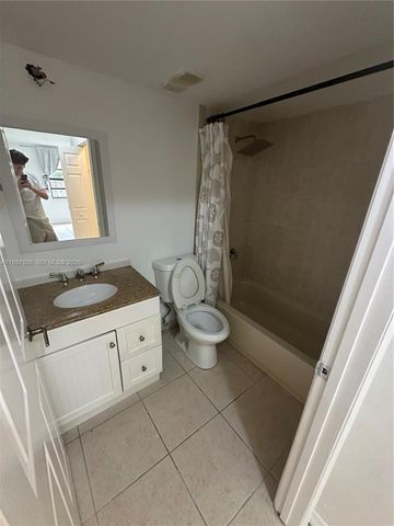 11213 Royal Palm Blvd 11213, Coral Springs, FL 33065