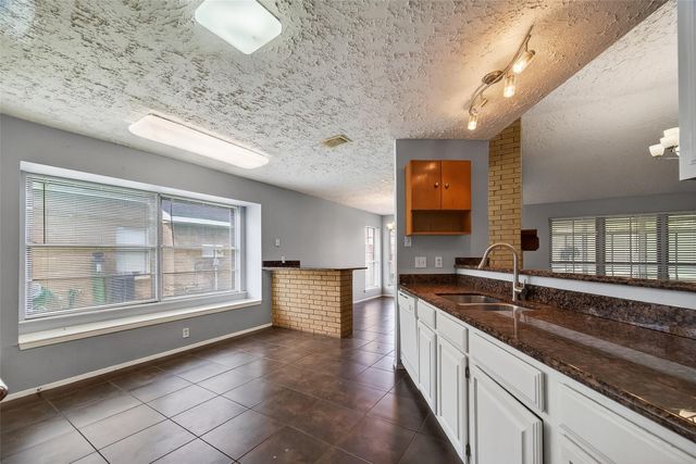 319 Richvale Lane, Houston, TX 77598