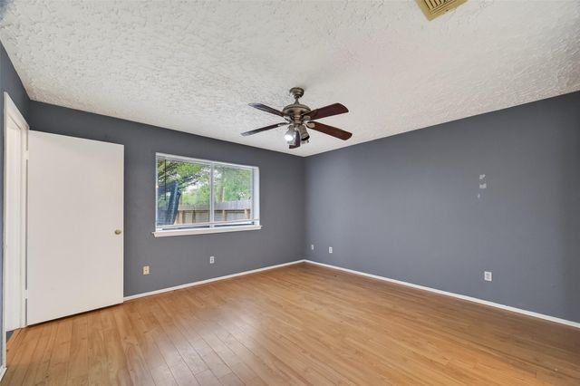 319 Richvale Lane, Houston, TX 77598