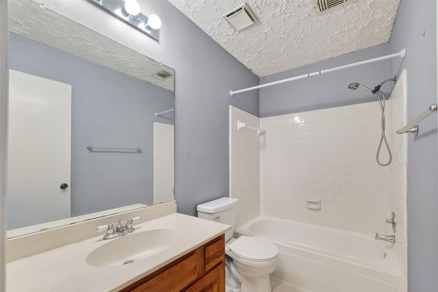 319 Richvale Lane, Houston, TX 77598