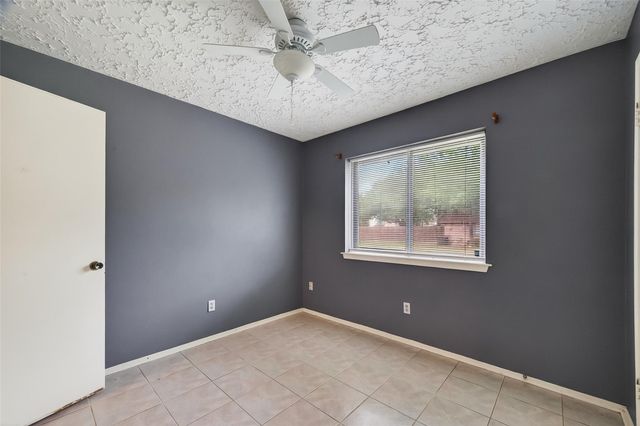 319 Richvale Lane, Houston, TX 77598