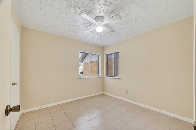 319 Richvale Lane, Houston, TX 77598