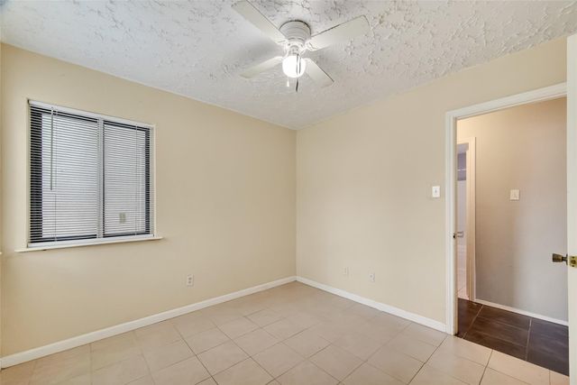 319 Richvale Lane, Houston, TX 77598