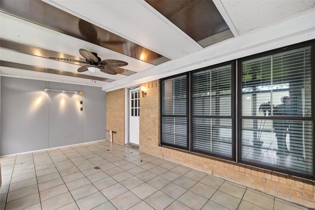 319 Richvale Lane, Houston, TX 77598