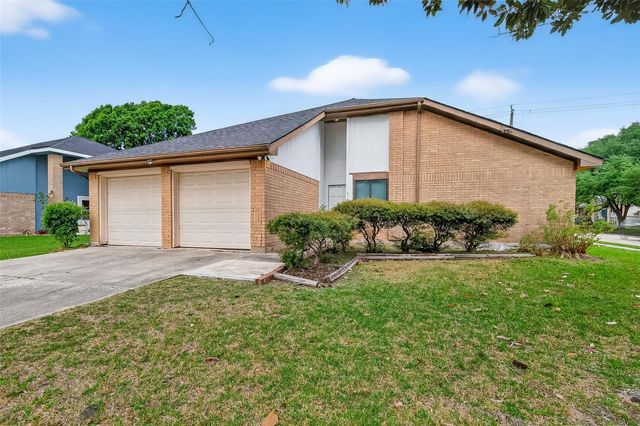 319 Richvale Lane, Houston, TX 77598