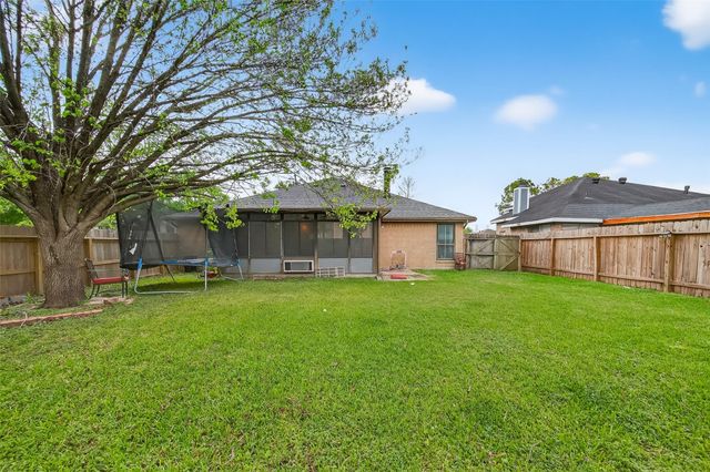 319 Richvale Lane, Houston, TX 77598