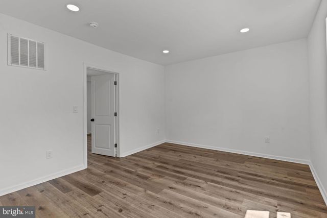 2151 MAPLE AVE, Croydon, PA 19021