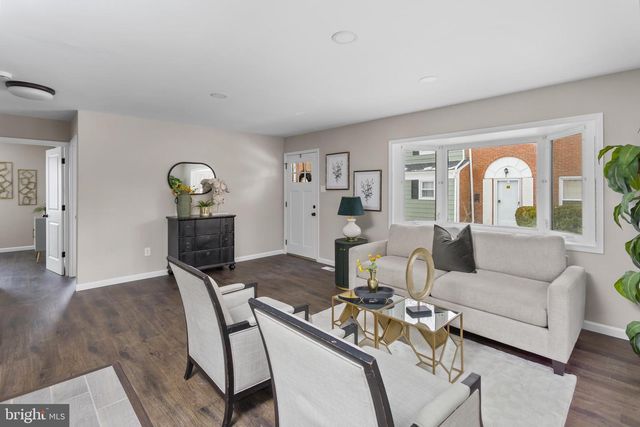 15 ROANOKE CT, Willingboro, NJ 08046