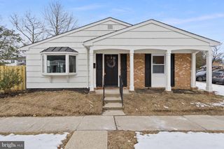 15 ROANOKE CT, Willingboro, NJ 08046