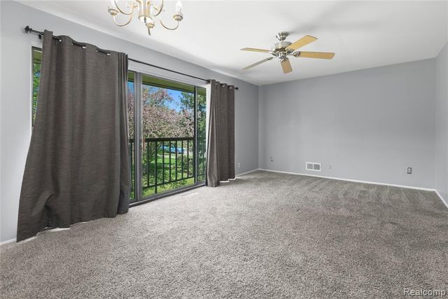 794 Oak Brook Ridge Drive, Rochester Hills, MI 48307