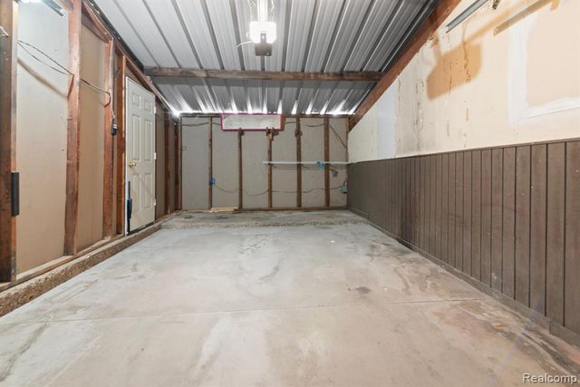 794 Oak Brook Ridge Drive, Rochester Hills, MI 48307