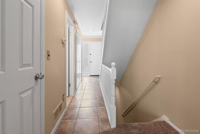 794 Oak Brook Ridge Drive, Rochester Hills, MI 48307