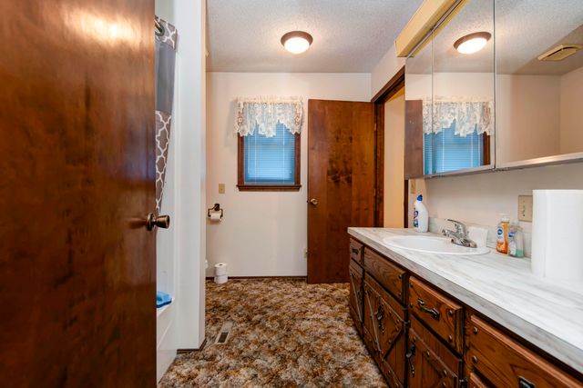 4702 South Farm Road 53, Republic, MO 65738