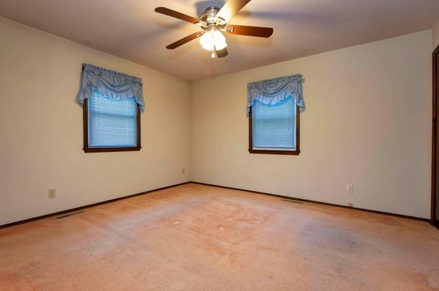 4702 South Farm Road 53, Republic, MO 65738