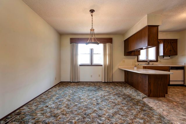 4702 South Farm Road 53, Republic, MO 65738