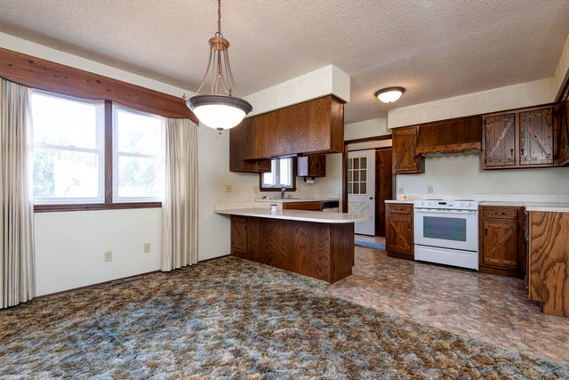 4702 South Farm Road 53, Republic, MO 65738