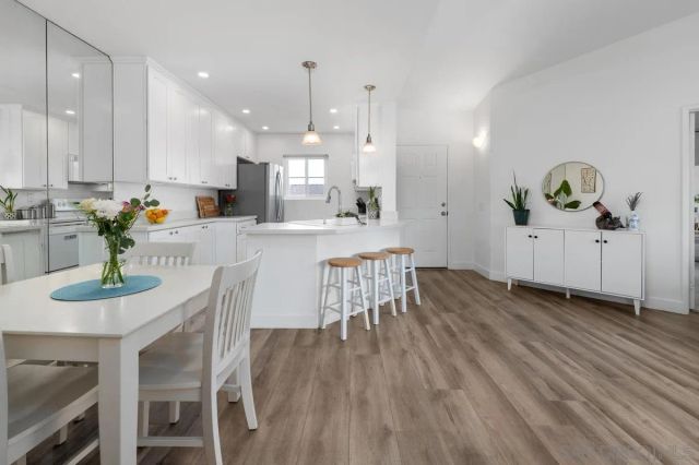 7127 Camino Degrazia 130, San Diego, CA 92111