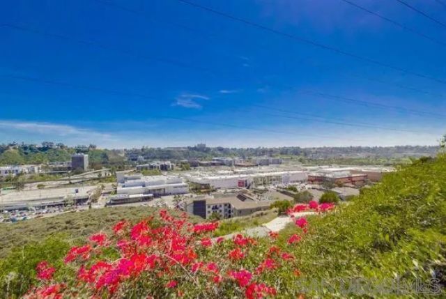 7127 Camino Degrazia 130, San Diego, CA 92111