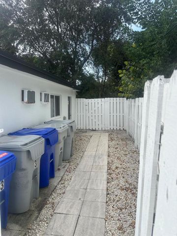 1801 NE 25th Avenue 1-3, Pompano Beach, FL 33062