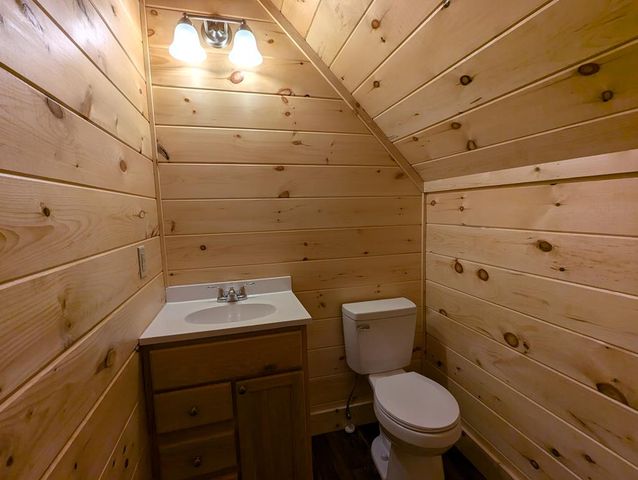 5860 Old Bucktown Road, Ellijay, GA 30536