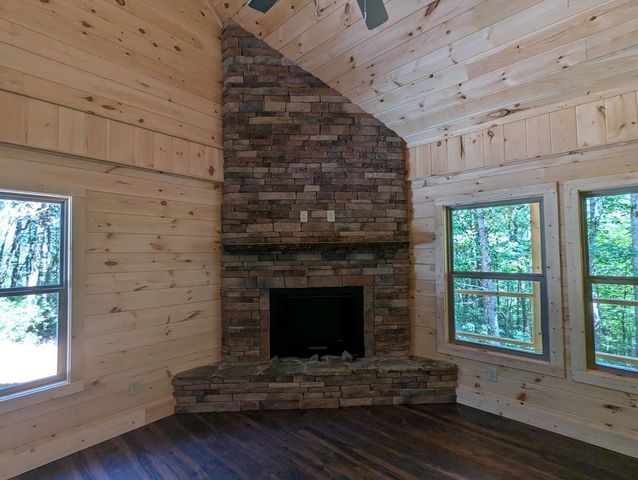 5860 Old Bucktown Road, Ellijay, GA 30536