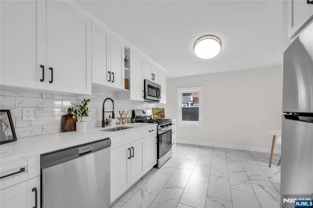 23 Maple Street, Ramsey, NJ 07446