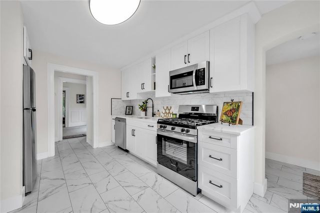 23 Maple Street, Ramsey, NJ 07446